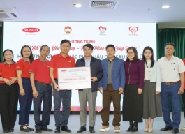 Dai-ichi Life Việt Nam hỗ trợ người dân Bắc Ninh bị ảnh hưởng lũ lụt 200 triệu đồng